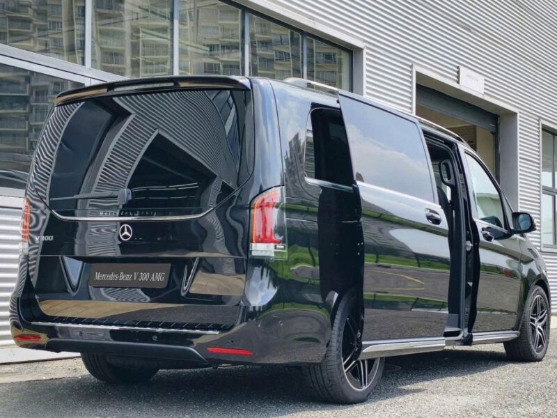 Mercedes V300 AMG