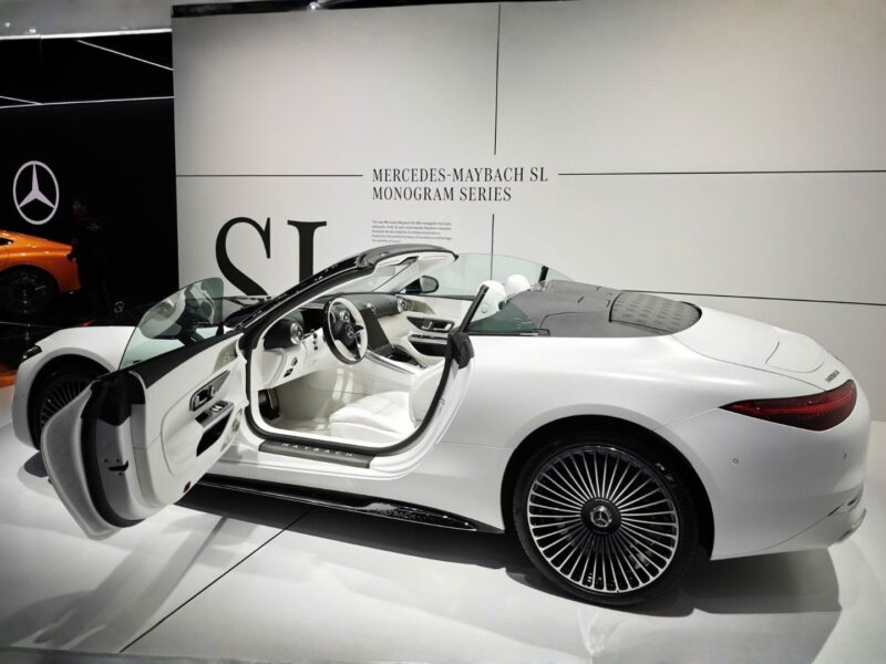 Mercedes Maybach SL 680