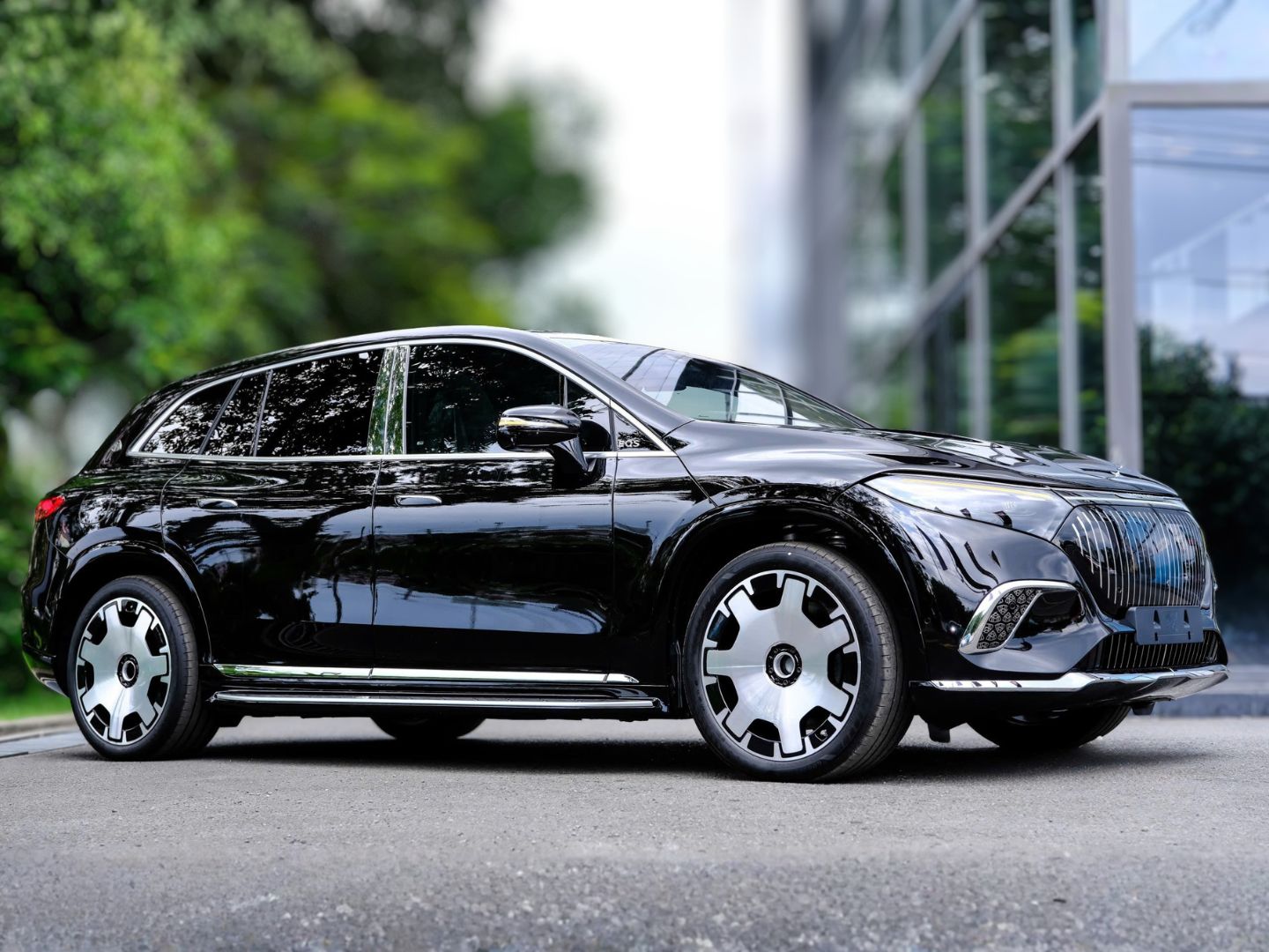 Mercedes Maybach EQS 680 SUV