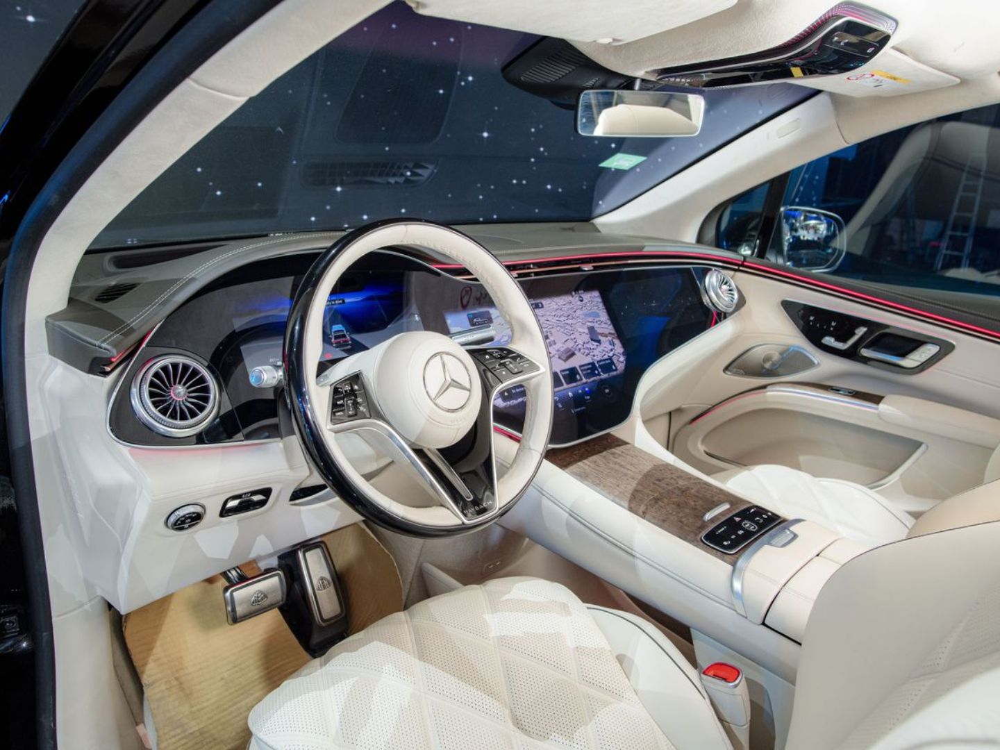 Mercedes Maybach EQS 680 SUV