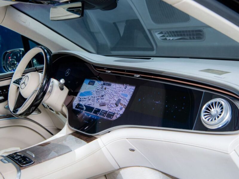 Mercedes Maybach EQS 680 SUV