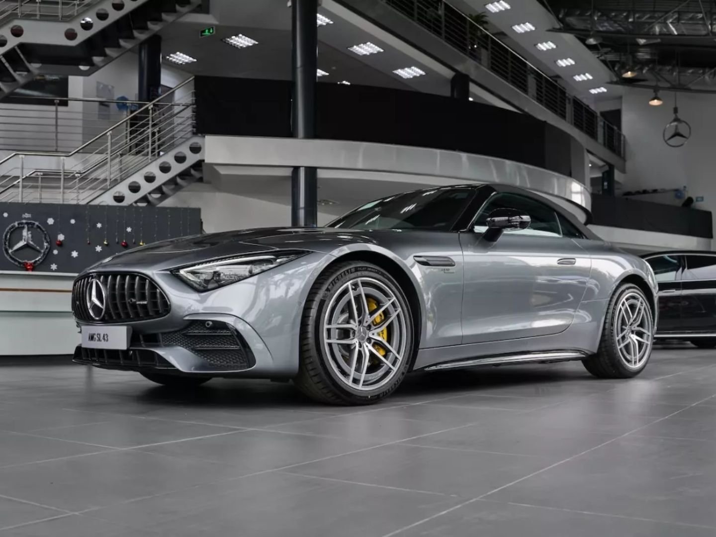 Mercedes AMG SL 43