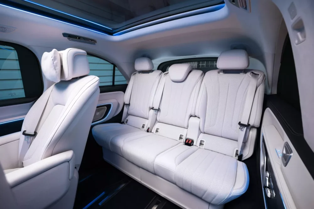 Mercedes VLE minivan