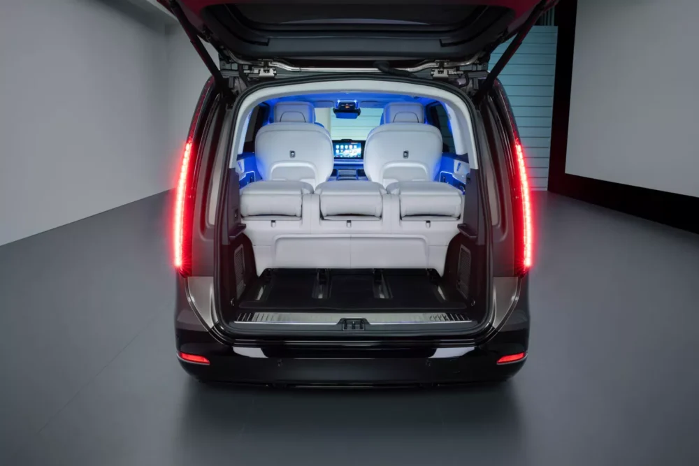 Mercedes VLE minivan