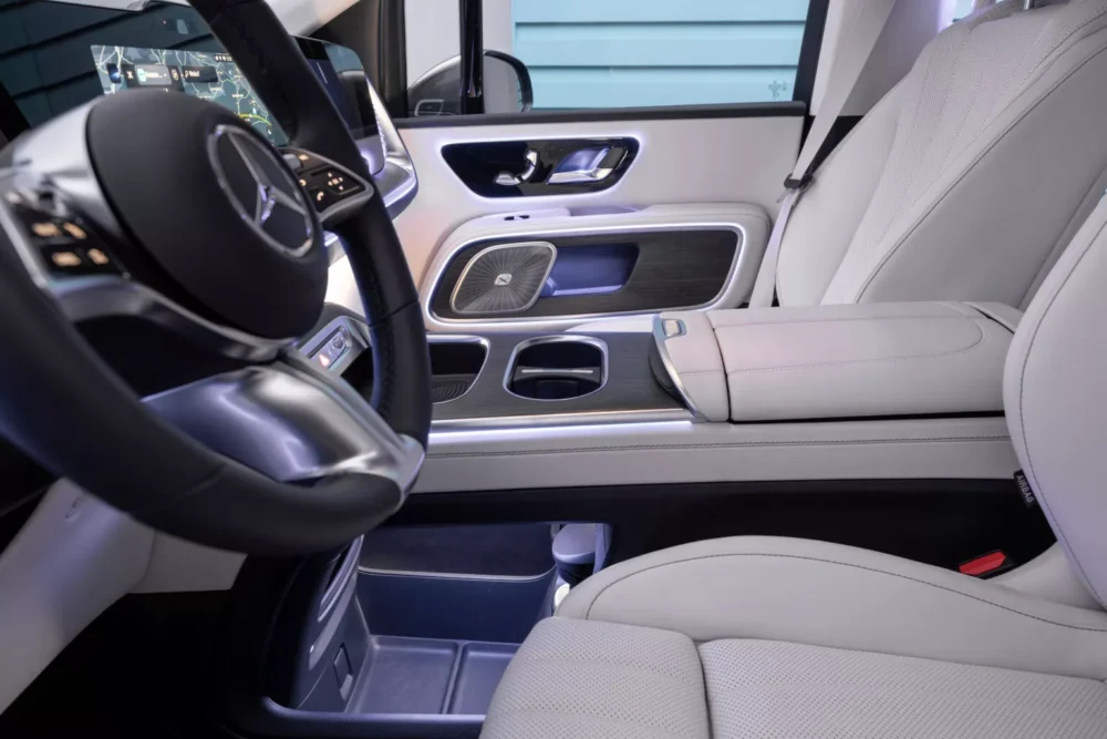 Mercedes VLE minivan